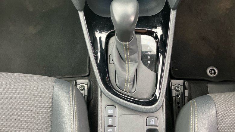 Toyota Yaris Cross 1.5 Hybrid Dynamic 5dr CVT Hybrid Estate